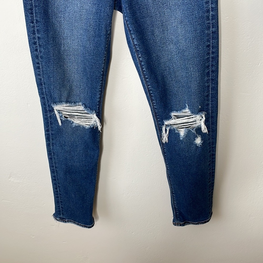 NWOT American Eagle Mom jeans - Picture 5 of 10